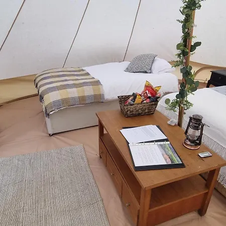 Dob Coppice Bell Tents خيمة فخمة *