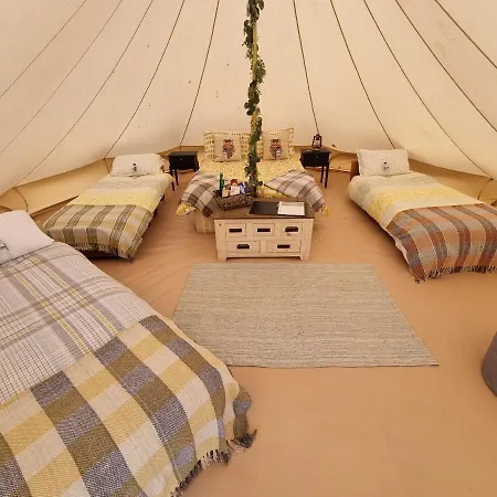 Dob Coppice Bell Tents خيمة فخمة *