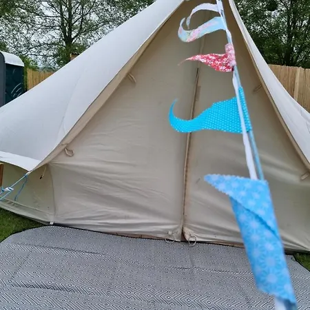 خيمة فخمة Dob Coppice Bell Tents High Newton