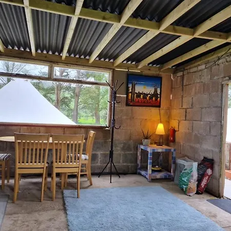 Dob Coppice Bell Tents خيمة فخمة High Newton